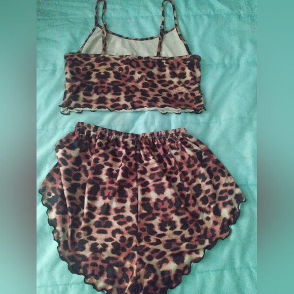 Shein small cheetah pajama set size small - Picture 3 of 5